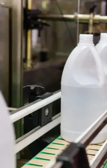 Daily chemical packaging line scene for shampoo detergent body wash and household liquid product